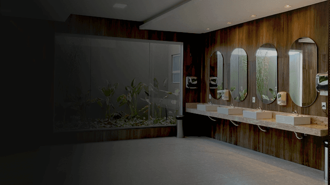 Banheiros e Estacionamento